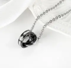 メンズ　ネックレス　三連　アクセサリー　ブラック　シルバー　クール　ジルコニア