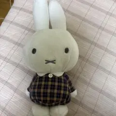 【ミッフィー】特大サイズぬいぐるみ　チェックのワンピース