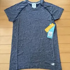 New Balance トレーニングシャツ ネイビーのサムネイル