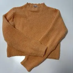 オレンジ色のニット　ZARA