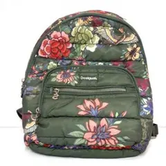 Desigual でジグアル　花柄 キルティング バックパック リュックのサムネイル