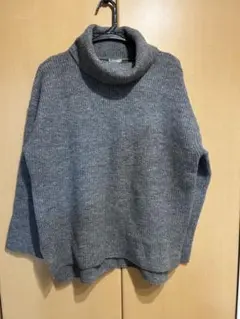 グレー タートルネックセーター Mサイズ