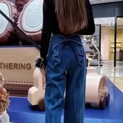 Item thumbnail for item 3e00689a-7f31-47b7-8f08-b3672a983014