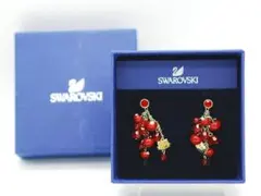 スワロフスキー ハローキティ コラボ ピアス ■ クリスタル × リンゴモチーフ
