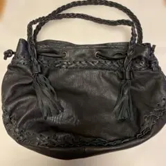 ロビタ robita 黒いレザーショルダーバッグ フリンジ付き　大容量