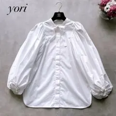 人気✨ヨリ yori リボンパフスリーブブラウス ホワイト 洗える ギャザーのサムネイル