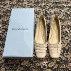 neue diffusion パンプス ベージュのサムネイル