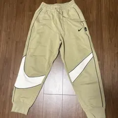 Item thumbnail for item c3ce5d2a-7ad9-4d3b-bad7-b80bb9797e6f