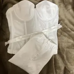 ホワイト ブラジャーとショーツセット C65 新品と未使用品　最終価格