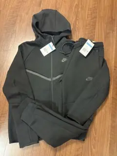 Nike テックフリース　ブラック　上下セットアップ　mサイズ