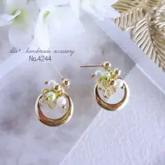 No.4244　ゴールド変形フープとパールの上品　ピアス/イヤリング