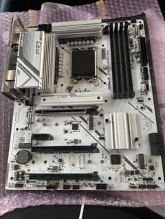 ASRock B760 Pro RS WiFi White ATX マザーボードのサムネイル