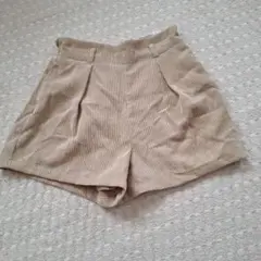 ベージュ コーデュロイ ショートパンツ