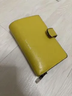 イエロー 二つ折り財布　kate spade