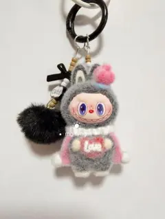 labubuラブブキーホルダーかわいい王冠＆マント付き既購入OK