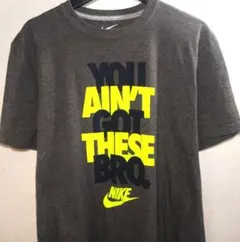 アメリカ古着 ナイキ NIKE グラフィック Tシャツ グレー M 2535のサムネイル