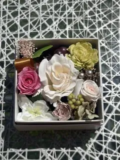 限定1名様！❤️プリザーブドフラワー ボックスアレンジメント❤️新品！迅速発送。
