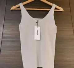 【新品未使用】AMBIENTニットタンクトップのサムネイル
