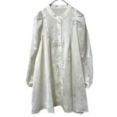 ミッシェルクラン　長袖シャツ パフスリーブ　アイボリー系　とろみ素材　サテン