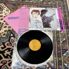 デビッドボウイ　中古レコード　3枚　日本盤　ベスト盤　スケアリーモンスターズ デビッドボウイ 中古レコード 3枚 日本盤 ベスト盤 スケアリー