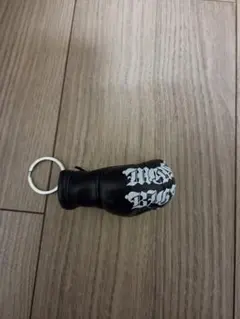 井上尚弥　ボクシンググローブ型 キーホルダー ブラック