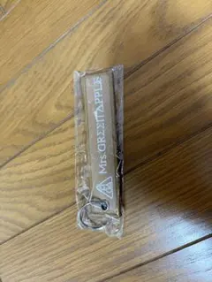 Mrs. GREEN APPLE EDENnoSONO ベージュキーホルダー