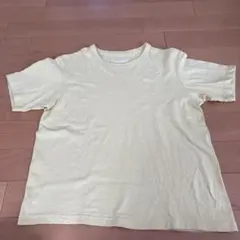 GU 薄い黄色の LサイズTシャツ
