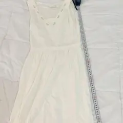 ホワイトVネックキャミワンピース