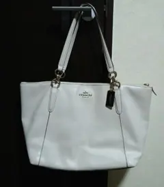 COACHコーチトートショルダーバッグ　レザー皮革製