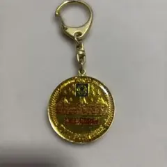 カリフォルニア ディズニーランド レトロ メダル キーホルダー - メルカリ