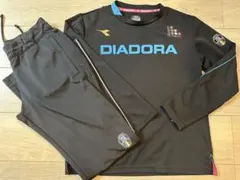DIADORA ロングTシャツとパンツセット