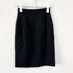 Christian Dior 膝丈タイトスカート　Sサイズ　フォーマルのサムネイル