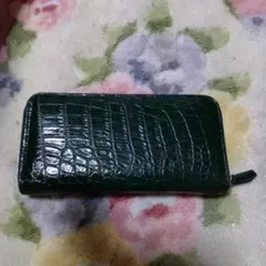 ダークグリーン クロコダイル風長財布なかなか無いです。お見逃し無くです。