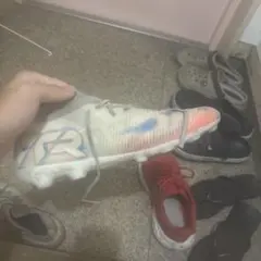 PUMA サッカースパイク ホワイト