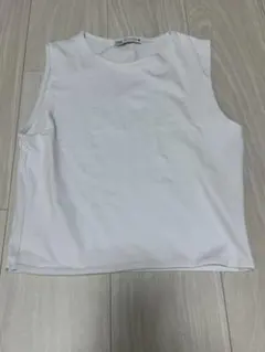 zara ザラ　ショート丈　クロップドトップス　ノースリーブ