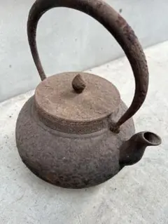 アンティーク南部鉄器 松坂堂 柳に蛙の浮き彫り 銀摘み(^^) - メルカリ