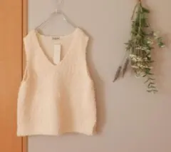 サマンサモスモス　ファンシーヤーンVネックベスト