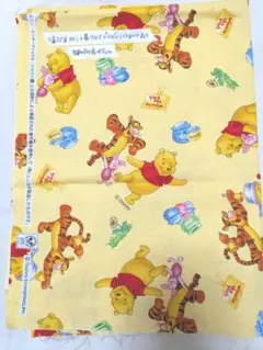 くまのプーさん 105cm x 70cm ディズニー