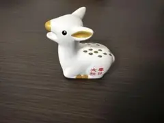 春日大社 鹿の置物 白色 金色 縁起物 インテリア 置物