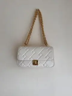 CHARLES & KEITH キルティング チェーンショルダーバッグ - メルカリ