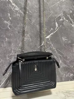 新品未使用Vivienne Westwood クロコ型押し ミニチェーンバッグ - メルカリ