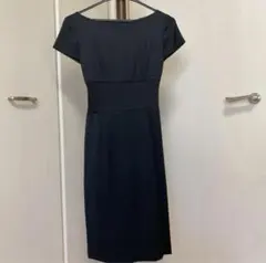 セール！クイーンズコート　ウエストリボン付きワンピース　ブラック