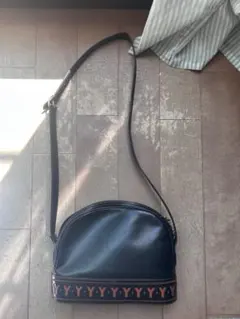 ysl ショルダーバッグ　yves saint laurent