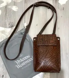 vivienne westwood オーブ型押しレザーのスマホポシェット