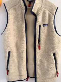 Patagonia フリース ベスト クリーム色