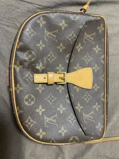 Item thumbnail for item ee732635-e42e-45f3-a1f6-11e1571f8ebf