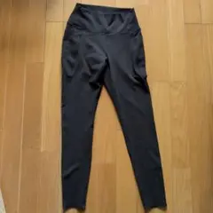 ブラックハイウエストレギンス ポケット付き