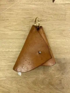 レザー三角形キーケース
