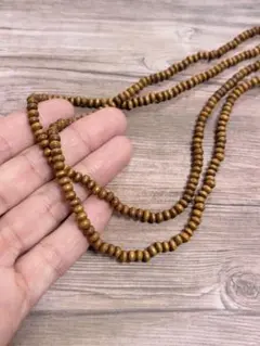 木製ビーズロングネックレス