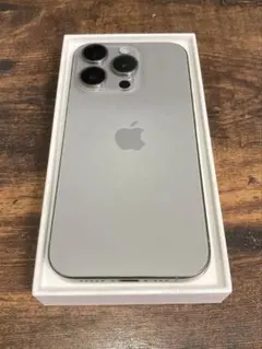 美品 iPhone 15 Pro 256GB ナチュラルチタニウム simフリー